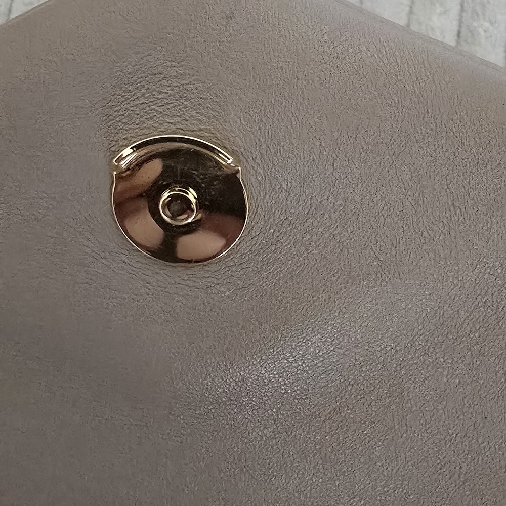 Yves Saint Laurent Tan Quilted Clutch - Picture 6 of 13